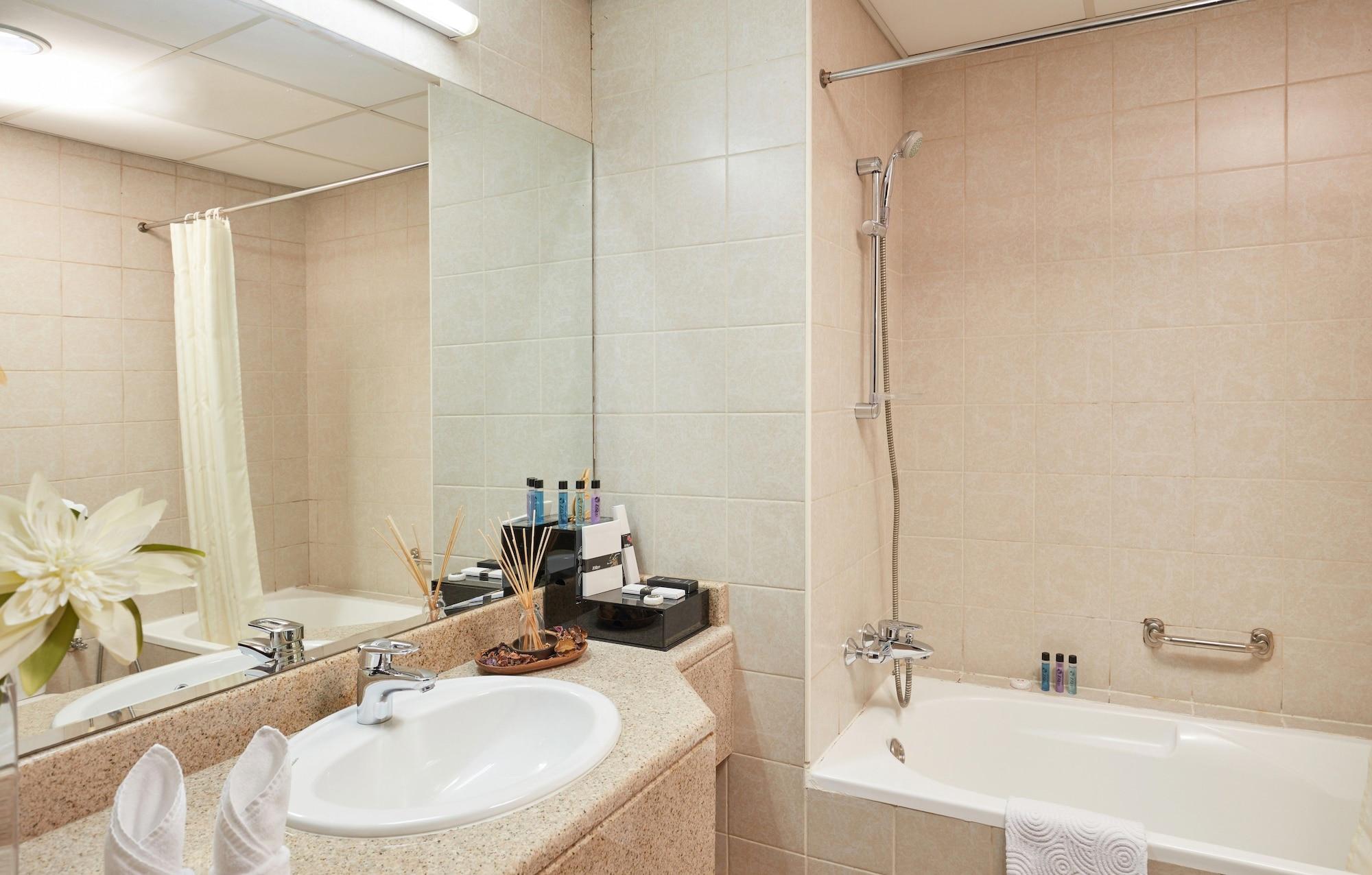 Ziqoo Hotel Apartments Dubai Ngoại thất bức ảnh